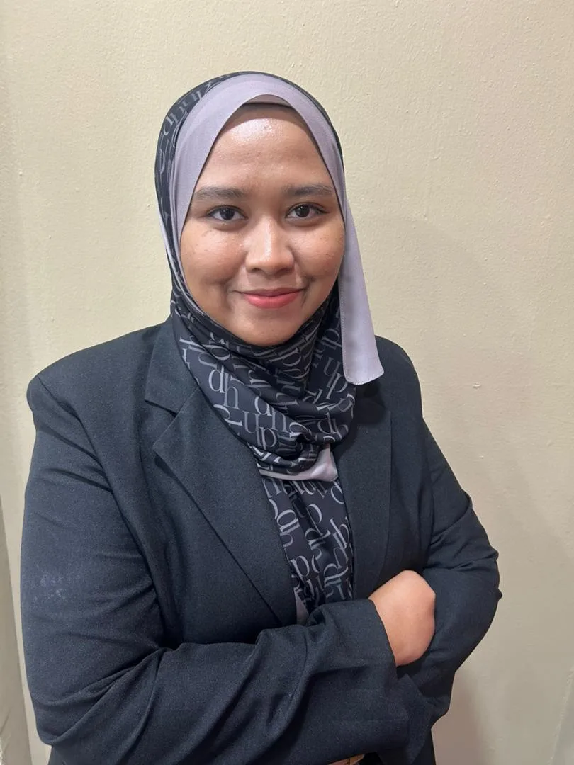 NUR AFIQAH BINTI ABDUL BASHIR - Goon International College lecturer